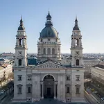 Center Budapest Vintage Home